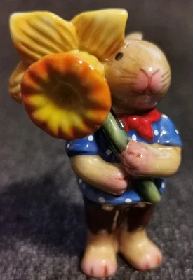 Villeroy & Boch Easter Spring Decoration Bunny Pendant Ornament Boy Daffodil - Image 1 of 4