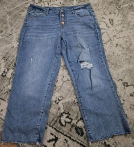 Maurices Distressed Mid Rise Frayed Edge Capris Jeans Size 14 Stretch Button Fly - Picture 1 of 11