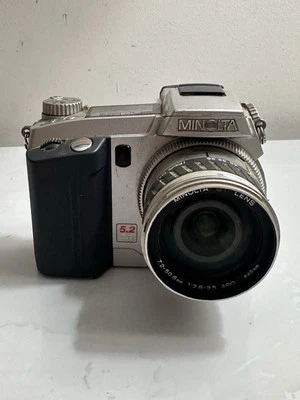 Minolta DiMage 7 5.2 MP Digital Camera - Image 1 of 4