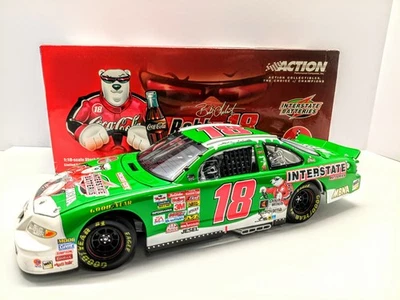 BATERÍAS INTERESTATALES 2001 ACCIÓN Bobby Labonte #18 Pontiac Grand Prix escala 1:18 Foto 1 de 4