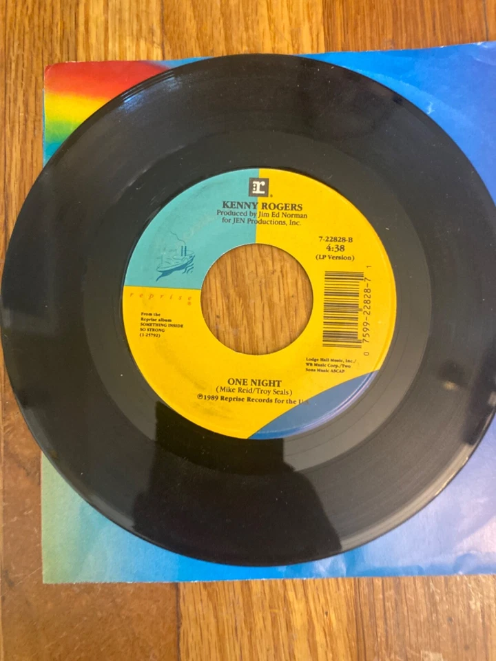 Kenny Rogers The Vows Go Unbroken / One Night Vinyl 45 RPM - Imagem 1 de 1