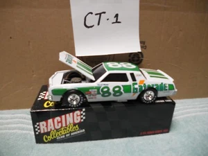 1/24 RCCA nascar 1995 Gatoraide #88 Darrell Waltrip bank - Picture 1 of 4