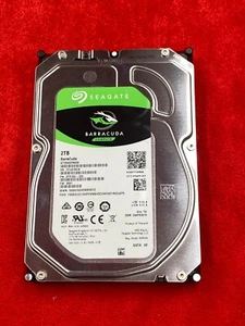 SEAGATE BARRACUDA 2TB 3,5" SATA 7200RPM FESTPLATTE 2FR102-300 ST2000DM008 - Bild 1 von 3