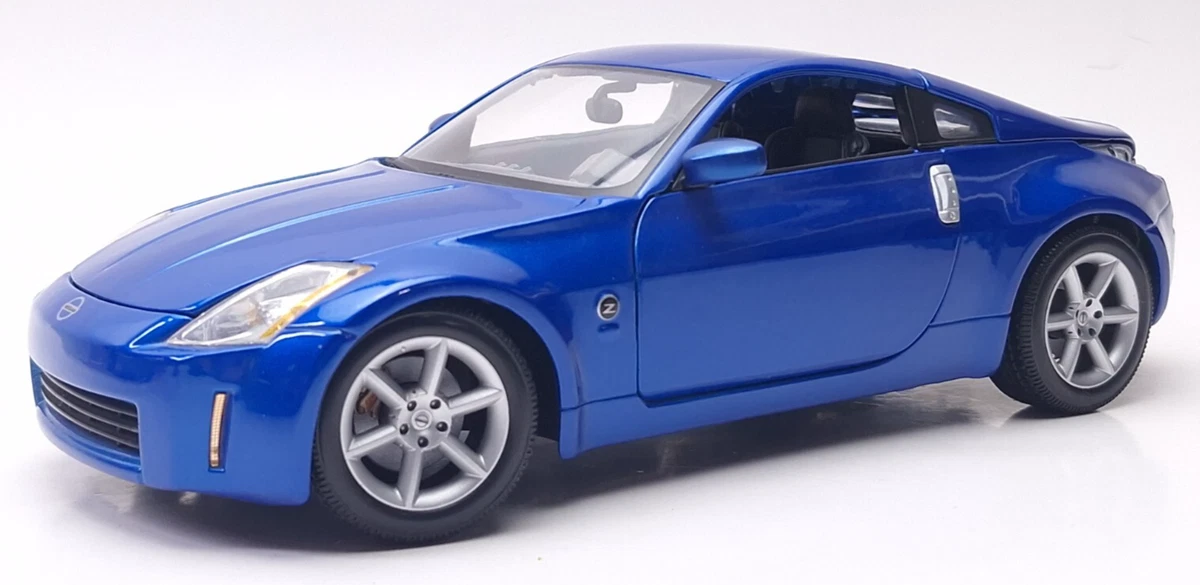 Preços baixos em Maisto Nissan Veículos de brinquedo em metal