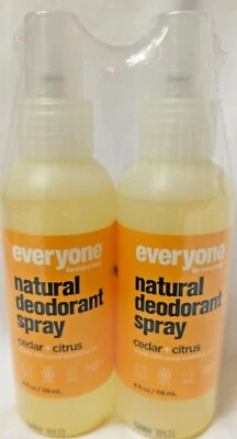 Paquete de 2 desodorantes naturales en spray EO Everyone cedro + cítricos 4 oz. Cada  Foto 1 de 4