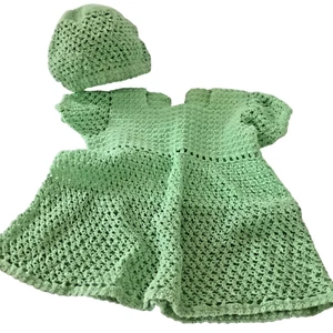 Vintage Handarbeit gehäkelt Baby Kleid Mütze 6-9 M mintgrün Puffärmel Erbstück VBC - Bild 1 von 11