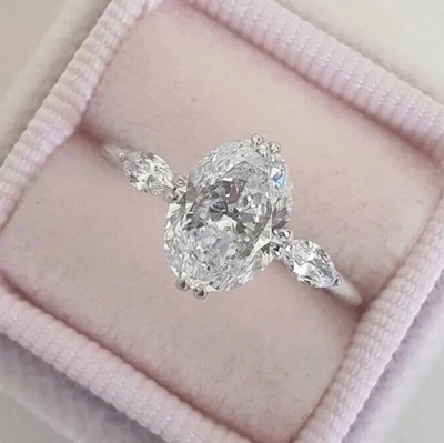 Anillo plateado cobre blanco/incoloro forma ovalada circonita talla 8 Foto 1 de 4