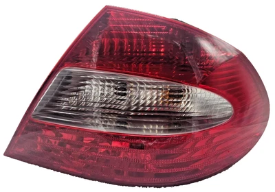 Задний фонарь для правостороннего пассажира Mercedes CLK350 06–09 годов выпуска A2098200877 от оригинального производителя - Изображение 1 из 4