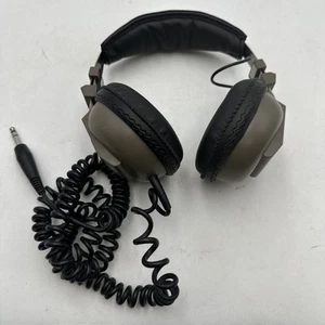 Realistic NOVA 40 Hi Fi Stereo Headphones Ham Radio Wired Headset VGUC Tested - Picture 1 of 18