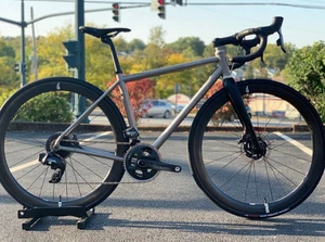 50cm Moots Vamoots RSL SRAM Force AXS Enve 45 New - Picture 1 of 6