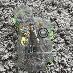 Vintage Ben 10 Kevin 11 Figurine w/ parts shown and original packaging - Picture 1 of 3