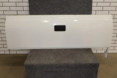 88-98 Chevy C/K Truck GMT400 OEM Tailgate (White Respray) Rust Free Foto 1 de 4
