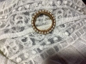 vintage Monet pin Brooch round faux pearls gold tone 1.25" - Picture 1 of 6