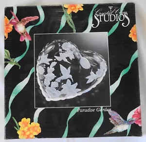 Crystal Clear Studio 1991 Chrysanthemum Frosted Heart Shape Platter - Picture 1 of 7