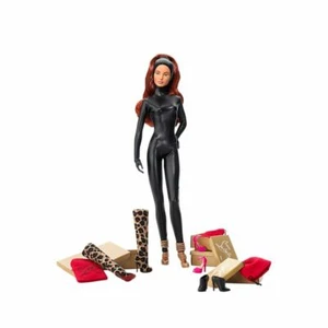 Barbie Christian Louboutin Katze Einbrecher Puppe 2009 Gold Ed. mit beigefügtem Kalender - Bild 1 von 8