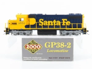 HO Scale Proto 2000 31041 ATSF Santa Fe GP38-2 Diesel Loco #3570 DOES NOT RUN - Picture 1 of 12