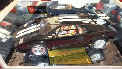 Lamborghini Countach 5000 quattrovalvole Burago   1/18 - Immagine 1 di 4