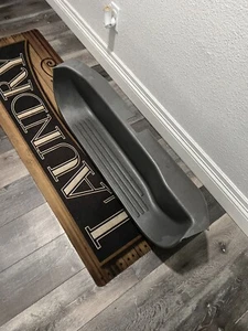 Nissan Nv 2500/ 3500 Door Step Plastic Front Passenger Side - Picture 1 of 5