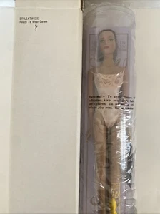 Tonner 16" The Tyler Wentworth Collection Doll, Ready To Wear Career? New - Picture 1 of 12