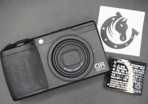 Ricoh Digitalkamera GR Digital II GR DIGITAL2 GEBRAUCHT (guter Zustand) - Bild 1 von 12
