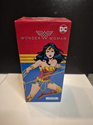 Болванчик DC Comics Wonder Woman MLB Pittsburgh Pirates - Изображение 1 из 4