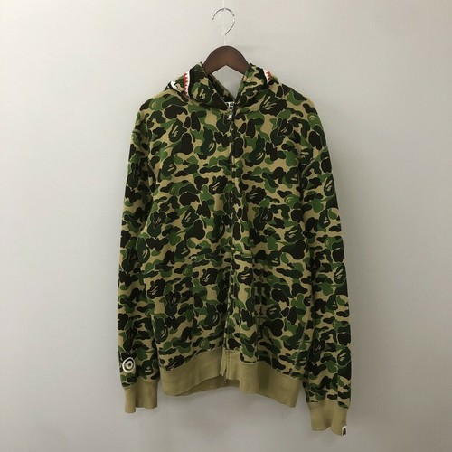 A BATHING APE (BAPE) Felpa con cappuccio e zip intera Bape Camo Shark uomo usata taglia M
