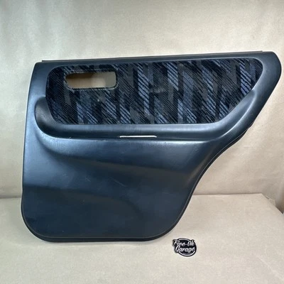 Panel de puerta trasero derecho pasajero sedán Acura Integra DB7 DB8 1994-2001 OEM GSR Foto 1 de 4