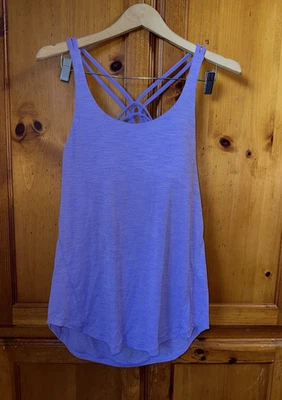 Lululemon 女式 10 Moment To Movement 文胸工字背紫色背心衬衫瑜伽 — 第 1/4 张图片