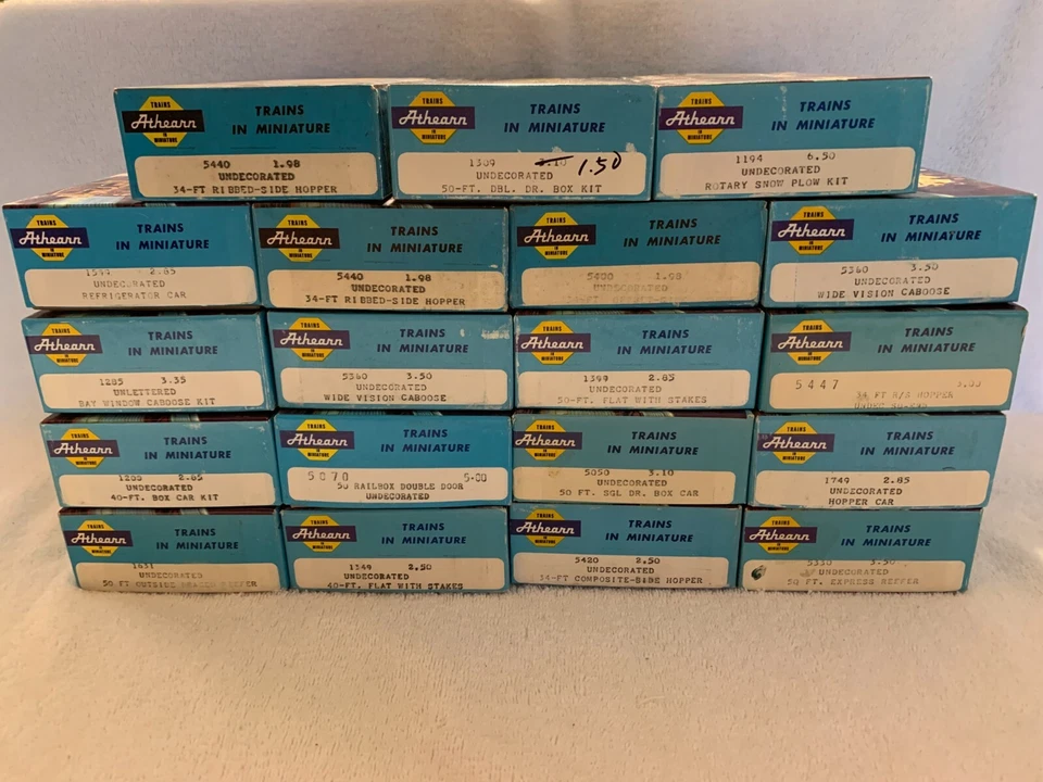 Athearn HO Scale Undecorated and Unassembled Train Car Kit each sold separately - Image 1 of 1