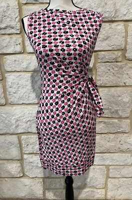 Diane Von Furstenberg Size 2 Ruching Dress Geometric EXCELLENT CONDITION - Image 1 of 4