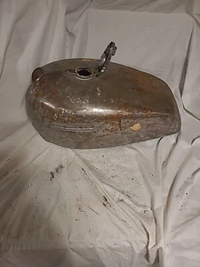 1975-1978 KAWASAKI KZ650B Gas Tank - Picture 1 of 8