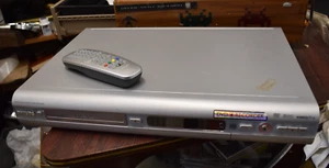 Philips DVDR 610 DVD Recorder Scart S-Video Composite In With Remote - Picture 1 of 3