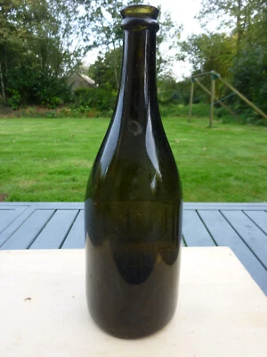 bouteille ancienne verre soufflé 19eme antique glass bottle blackglass bourgogne - Photo 1/4
