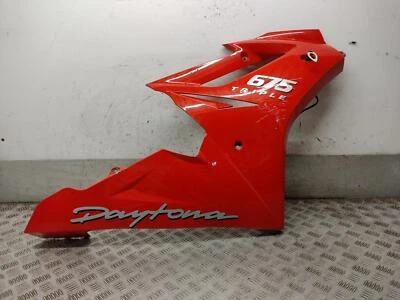 Triumph Daytona 675 2009 repuestos carenado inferior derecho reparaciones Foto 1 de 4