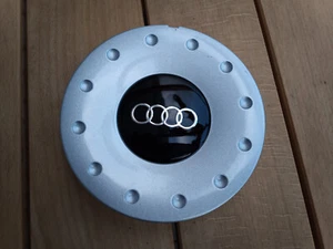 Neue Felgen Abdeckung Radkappen Audi 1J0 071 212 oder 8L0 071 212 - Bild 1 von 3