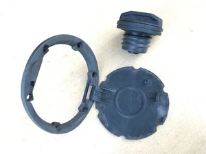 SMART FORTWO 450, ROADSTER 452 TANKDECKEL TANKKLAPPE 1998-2007 0001513V011 - Bild 1 von 3