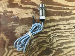 VISOLUX NT30 2108/30KL MM IND TUBULAR PROX 10MM DETECCIÓN BLINDADA 6.6' 10-30 VDC - Imagen 1 de 3