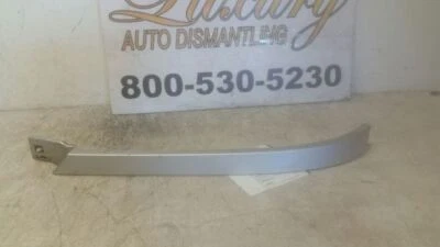 2004 Mercedes-Benz ML350 - Left Headlight Molding - 1638260177  - Imagem 1 de 4