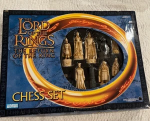 The Lord Of the Rings The Return Of The King Chess Set Parker Brothers 2003 - Picture 1 of 4