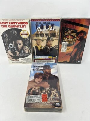 VHS SEALED LOT of 4 Movies Clint Eastwood John Wayne (751) Foto 1 de 4