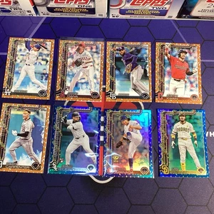 2025 Topps Holiday Holiday Lights Border - LOT OF 8 CARDS! - Bild 1 von 1