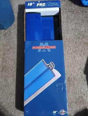 MarshallTown, Herramienta para paneles de yeso Proskim 18", acabado ultra suave, herramienta de hoja desnatada Foto 1 de 4