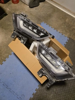 2021 Ford F150 Fog Light Left and Right Side Set of 2 OEM Genuine - Image 1 of 4