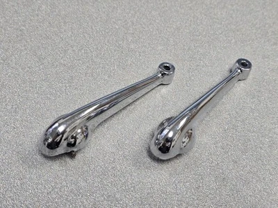 NICE PAIR USED ORIGINAL GENUINE PORSCHE 356 356A CHROME WINDOW WINDER CRANKS #4 - Image 1 of 4