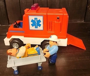 Vintage 1982 Fisher-Price Husky Helpers Rescue Ambulance/Paramedic Victim #337 - Picture 1 of 13