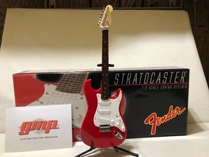 GUITAR FENDER STRATOCASTER RED 1/3 SCALE GMP DIECAST DISPLAY STAND #SO303401 - Picture 1 of 6