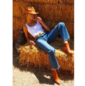 L’Agence Tiana Wide Leg High Rise Jeans in Tiana. NWT. Size 27. Retail- $300 - Picture 1 of 7