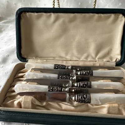 Juego de 6 cuchillos de plata esterlina madreperla fruta queso mantequilla estuche antiguo Foto 1 de 4