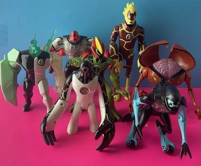 2006 Bandai Ben 10 Diamondhead  And More - DNA Alien Heroes Lot of 7 - Image 1 of 3