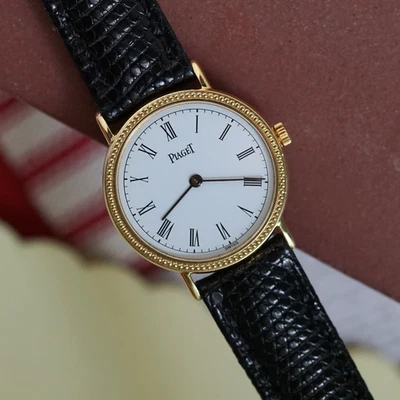 Piaget Ladies 8711 Beaded 18k Yellow Gold 24mm Quartz 1990s - Image 1 of 4